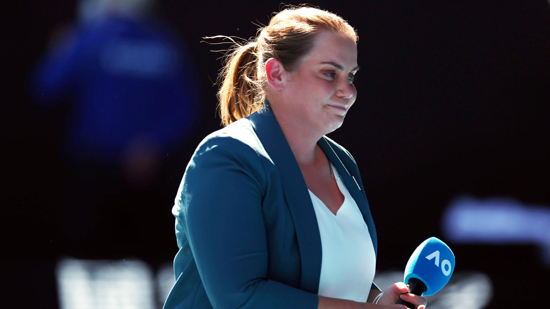 Jelena Dokic führte bei den Australian Open im Januar noch die Interviews mit den Profis auf dem Platz. Wenige Monate später hätte sie sich nach eigenen Angaben fast das Leben genommen.