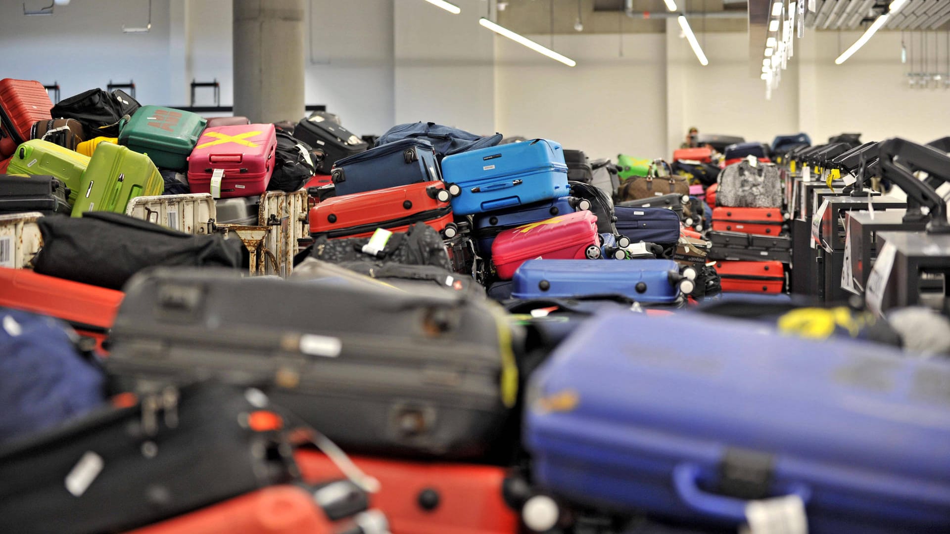 Gepäckstücke im Flughafen Frankfurt am Main: An dem Airport wird es wieder voller. Gepäckstücke im Flughafen Frankfurt am Main: An dem Airport wird es wieder voller.