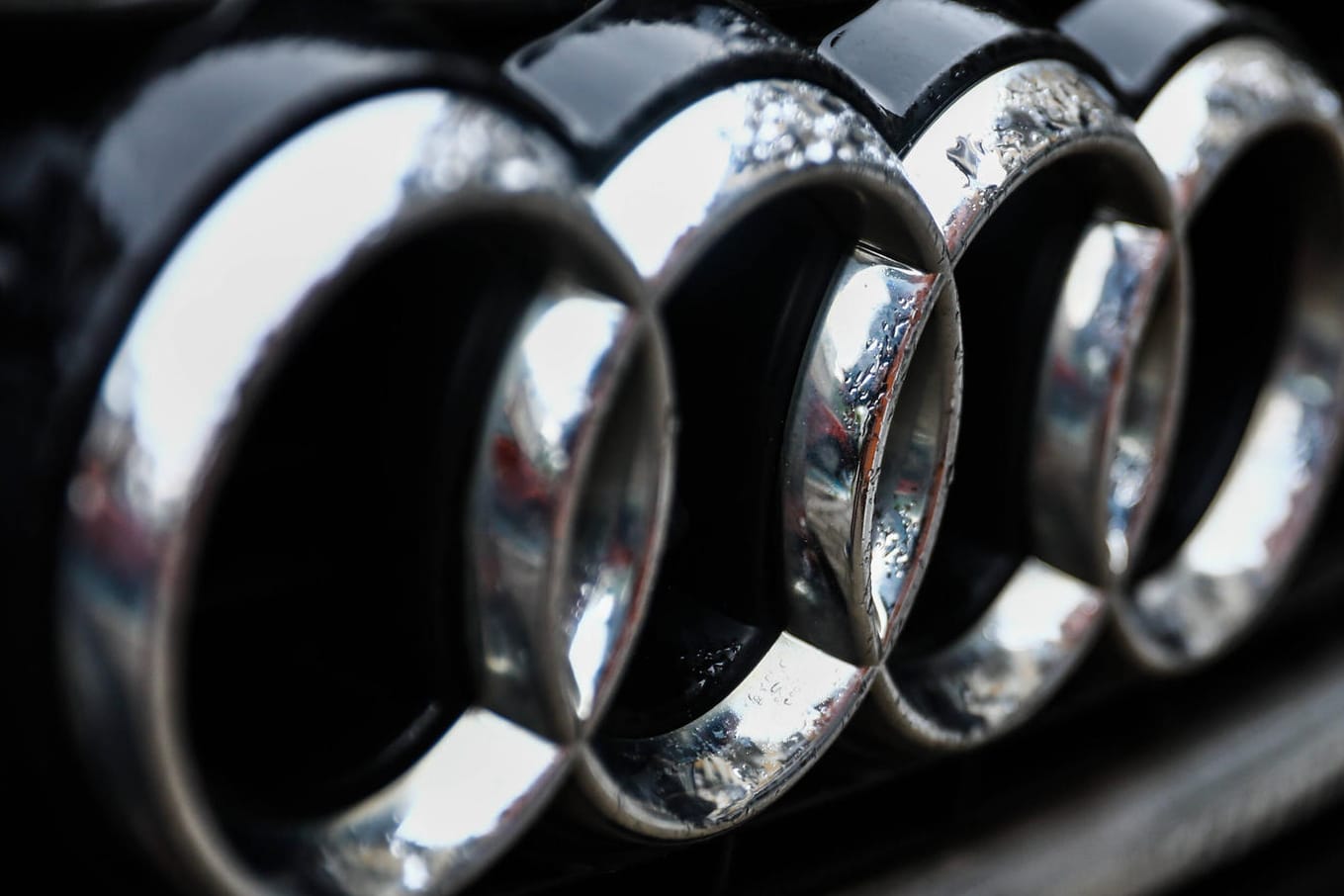 Audi-Logo: Darf die VW-Tochter gendergerechte Sprache verwenden? Audi-Logo: Darf die VW-Tochter gendergerechte Sprache verwenden?