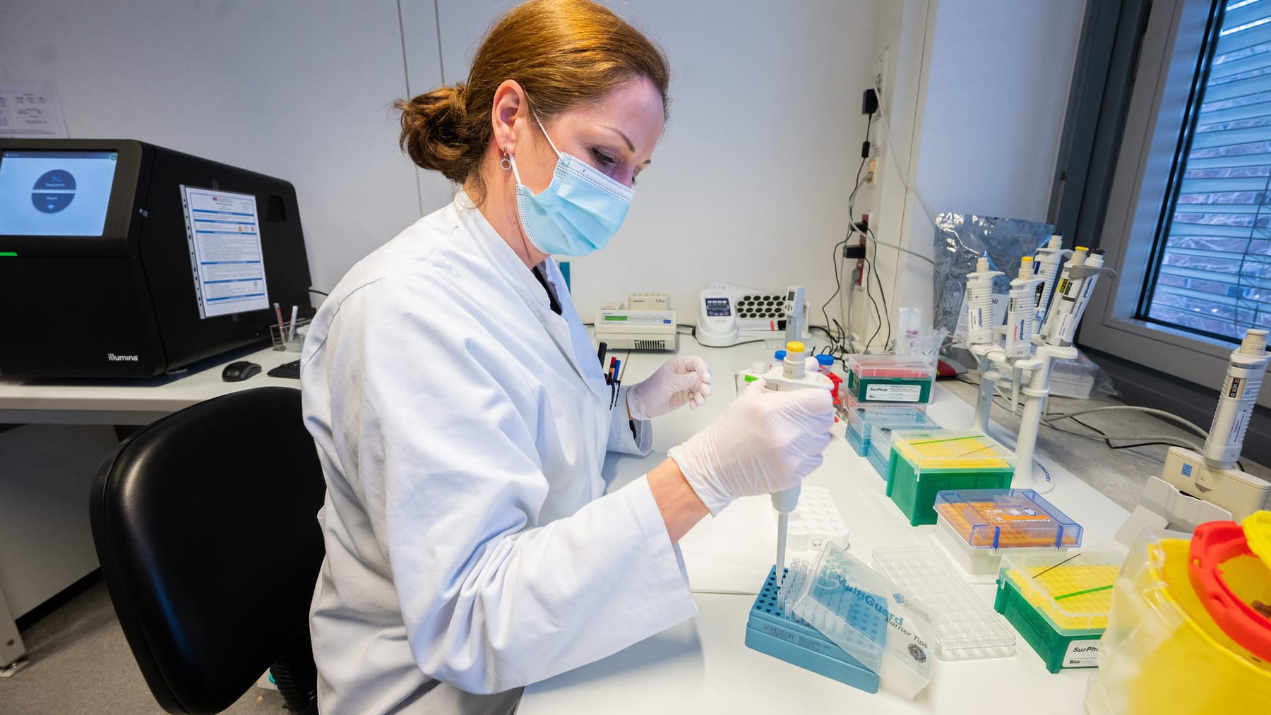 Labore: Omikron-Variante BA.5 für hohe Infektionszahlen verantwortlich