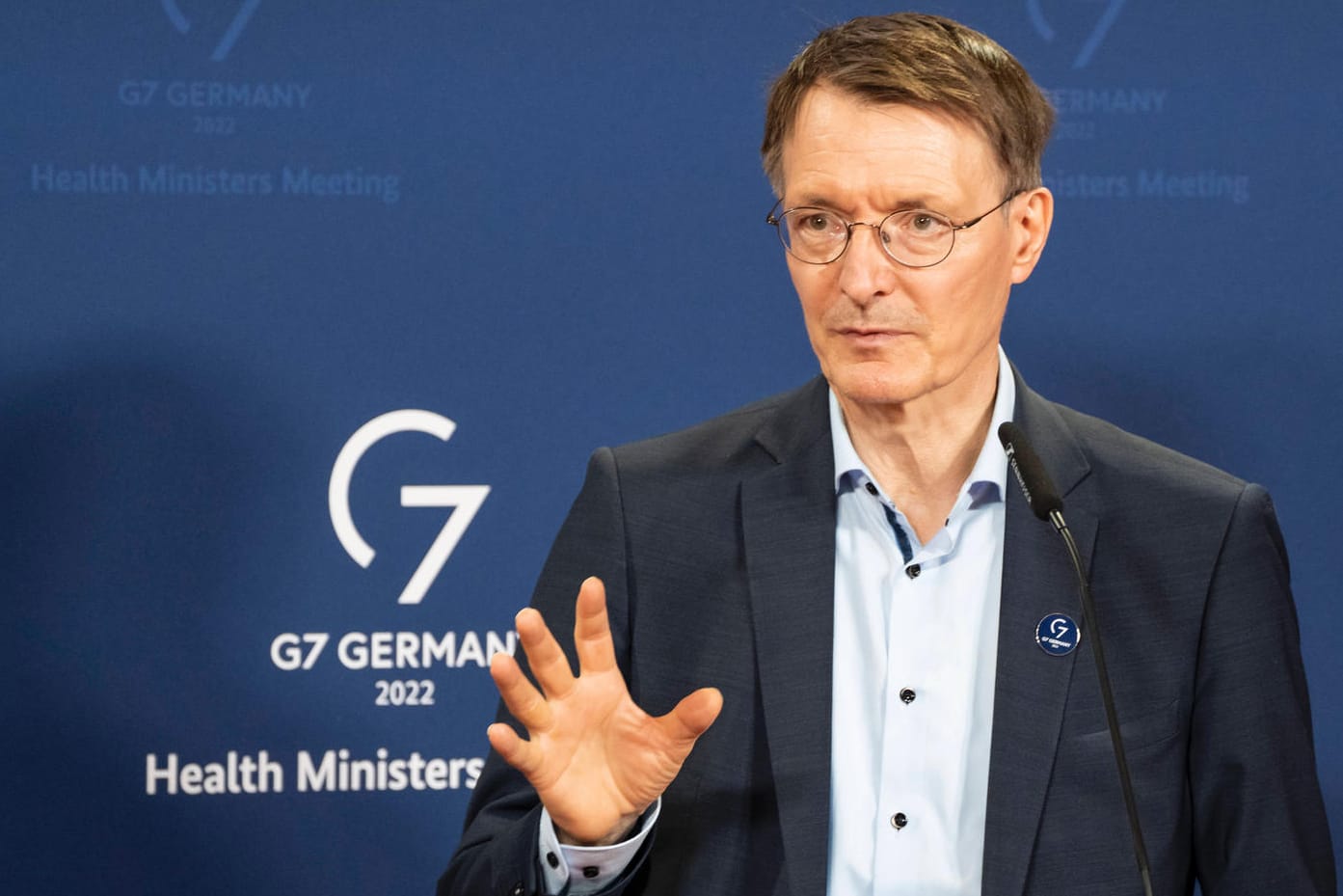 Karl Lauterbach: Der Gesundheitsminister will, dass bei bei einer Triage-Entscheidung zwei Ärzte unabhängig voneinander zum gleichen Schluss kommen müssen.