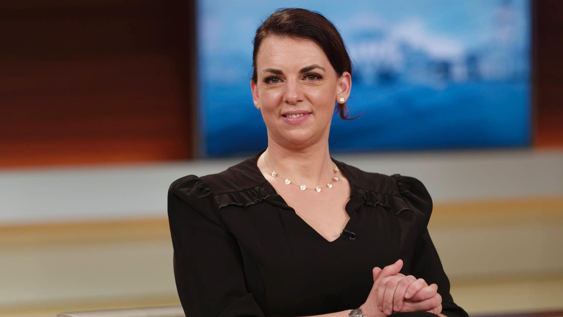 Jana Schroeder (Archivbild): Die Virologin stellt vermehrt fest, dass sich junge Menschen innerhalb weniger Wochen mehrmals mit Corona infizieren. Jana Schroeder (Archivbild): Die Virologin stellt vermehrt fest, dass sich junge Menschen innerhalb weniger Wochen mehrmals mit Corona infizieren.