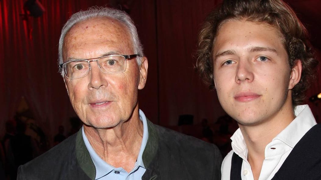 Franz Beckenbauer mit Sohn Joel: Sein Vater hat ihm 54 Lebensjahre an Erfahrung voraus.