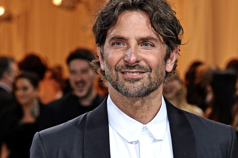 Bradley Cooper: Der Schauspieler spricht über seine Drogensucht.