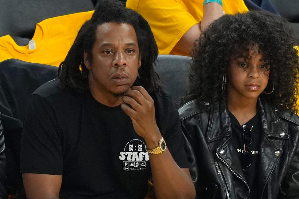 Jay-Z und Tochter Blue Ivy: Fans diskutierten angeregt über Ähnlichkeiten zwischen der Zehnjährigen und ihren berühmten Eltern.