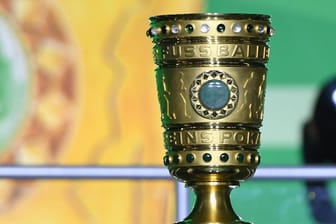 DFB-Pokal: Zuletzt hielt RB Leipzig die Trophäe in der Hand.