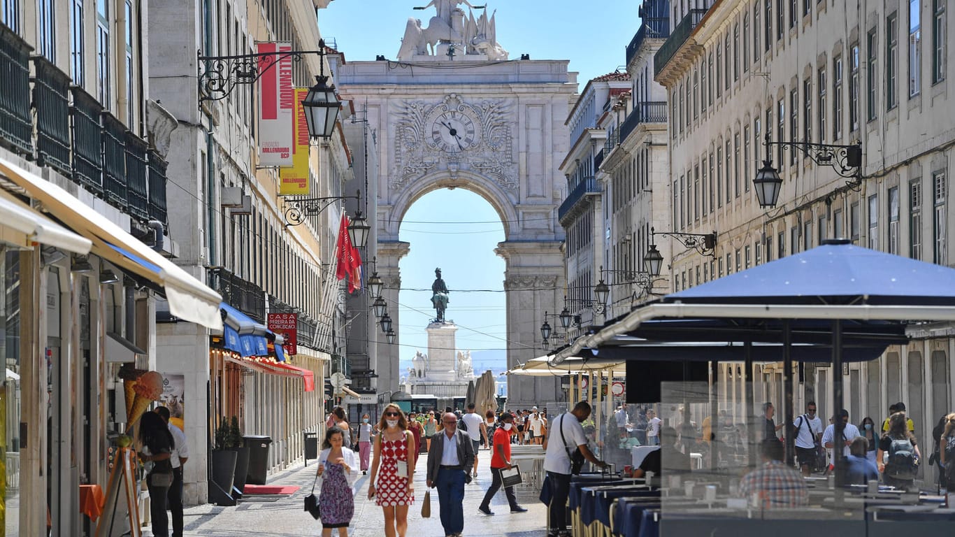Portugal: Das Reiseziel könnte vor allem für Städtereisen nach Lissabon deutlich günstiger sein, als beispielsweise Spanien.