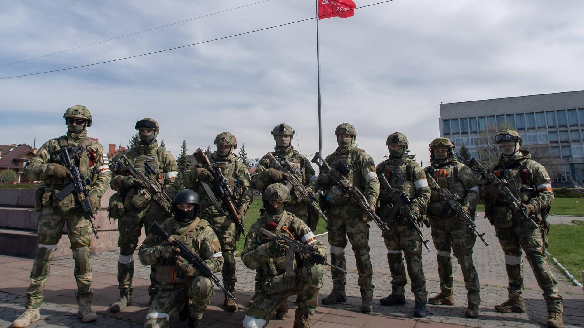 Russische Truppen in Cherson: Die ukrainische Stadt befindet sich momentan unter russischer Kontrolle.