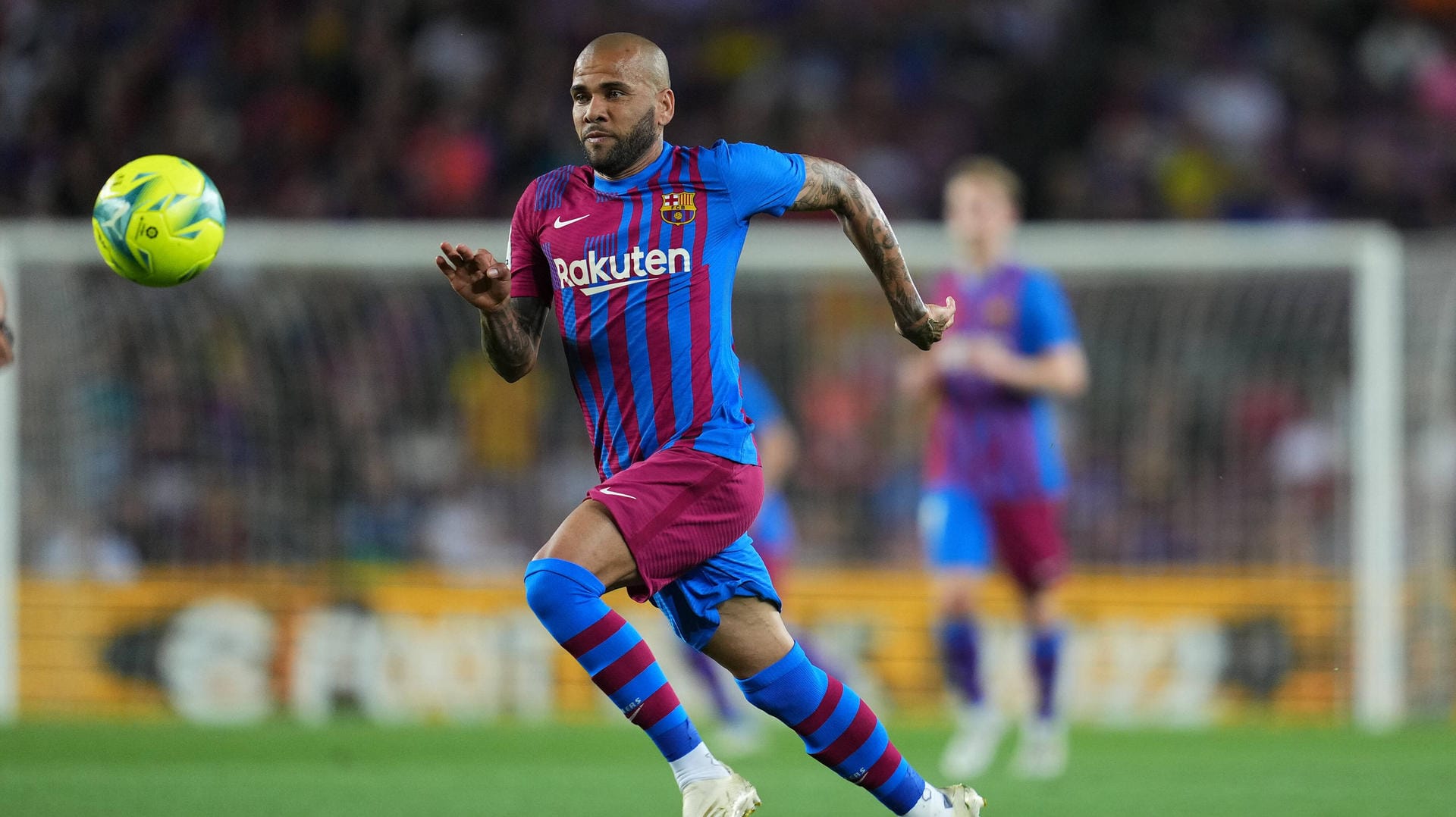 Dani Alves verabschiedet sich erneut vom FC Barcelona.