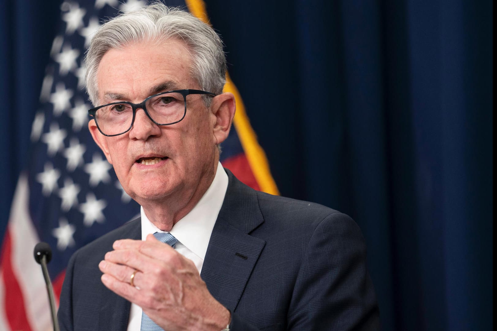US-Notenbank-Chef Jerome Powell verkündet den größten Zinssprung seit fast 30 Jahren. US-Notenbank-Chef Jerome Powell verkündet den größten Zinssprung seit fast 30 Jahren.