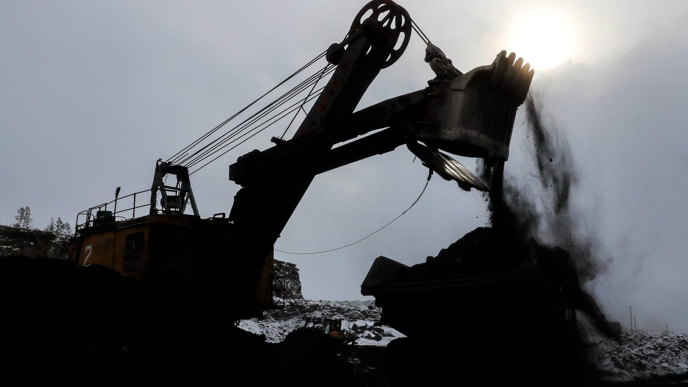 Kohlemine in Russland (Symbolbild): Erst 2010 kamen bei zwei Methanexplosionen und einem Brand 91 Menschen in einer russischen Mine ums Leben.