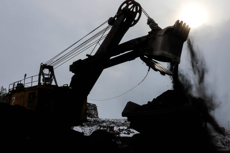 Kohlemine in Russland (Symbolbild): Erst 2010 kamen bei zwei Methanexplosionen und einem Brand 91 Menschen in einer russischen Mine ums Leben.