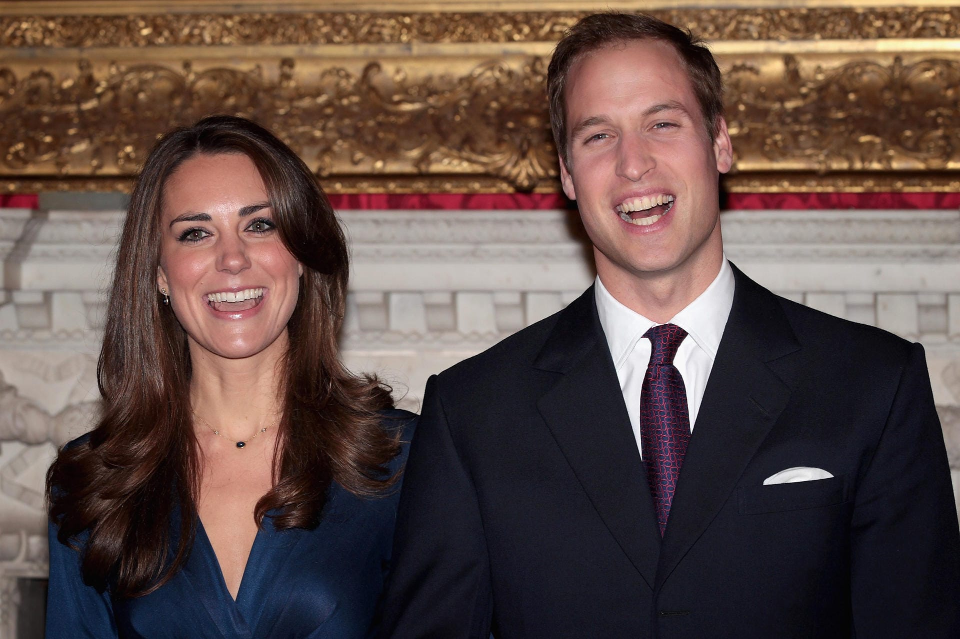 16. November 2010: Der Kensington-Palast verkündet die Verlobung von Prinz William mit Kate Middleton.