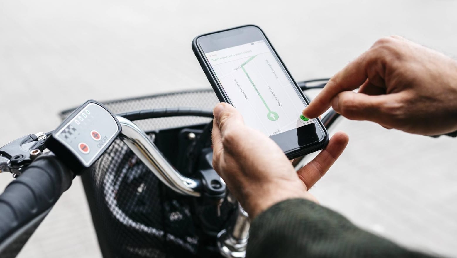 Per Navi ans Ziel: Spezielle Fahrrad-Apps helfen dabei.