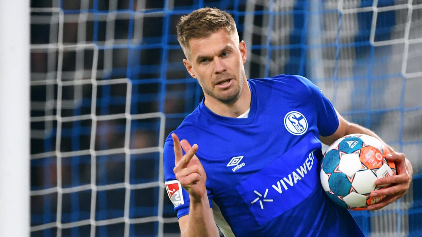 Simon Terodde: Mit 30 Treffern krönte sich der Schalker Angreifer zum Zweitliga-Torschützenkönig.