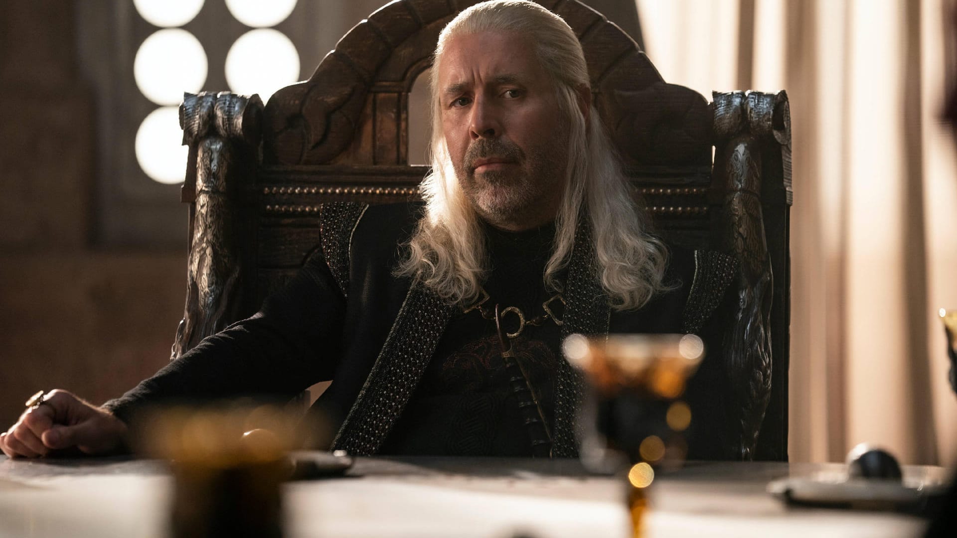 "House of the Dragon" startet im August: Paddy Considine spielt darin den König Viserys Targaryen.