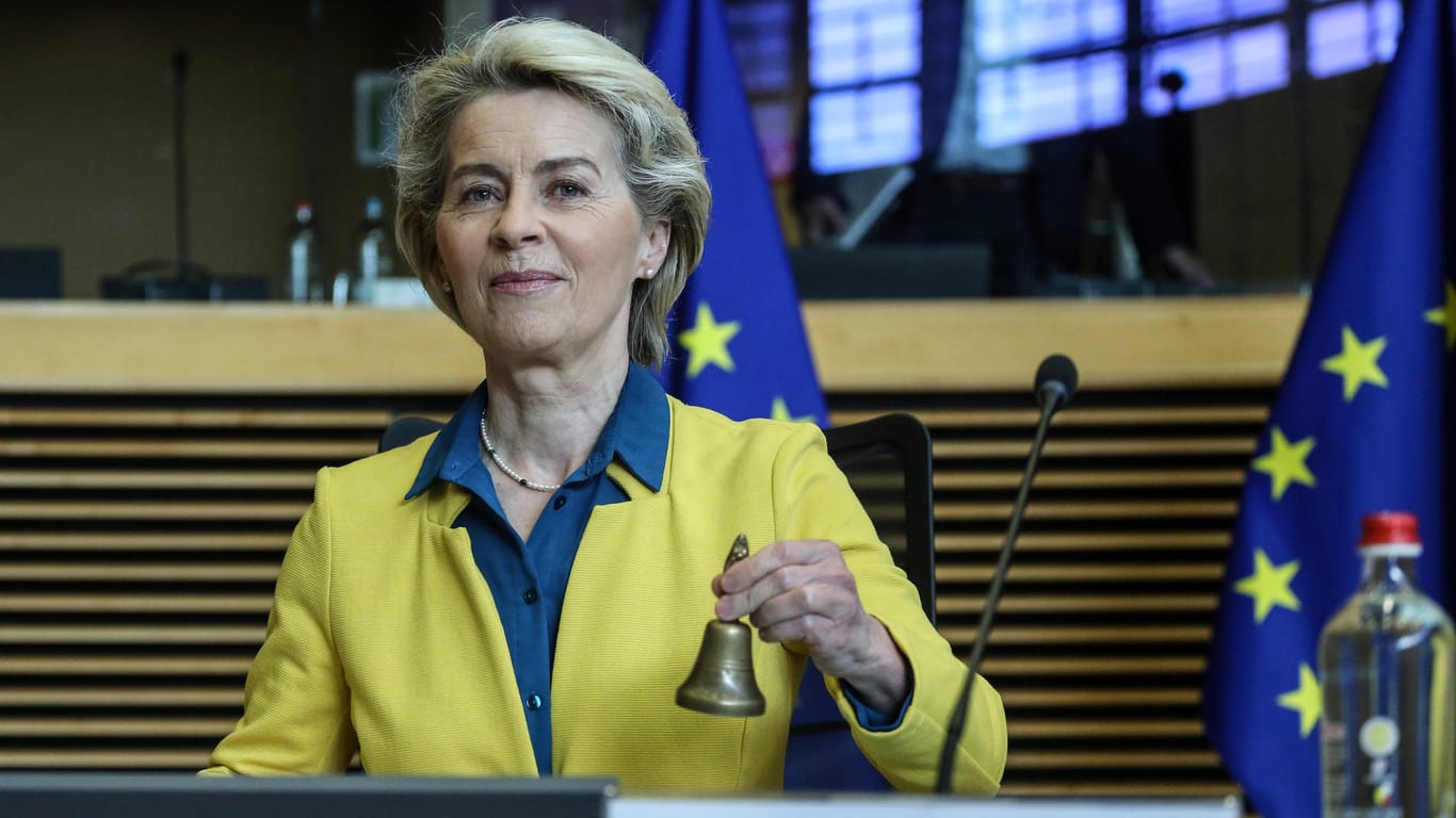 Ursula von der Leyen: Die Präsidentin der EU-Kommission empfiehlt den EU-Kandidatenstatus für die Ukraine.