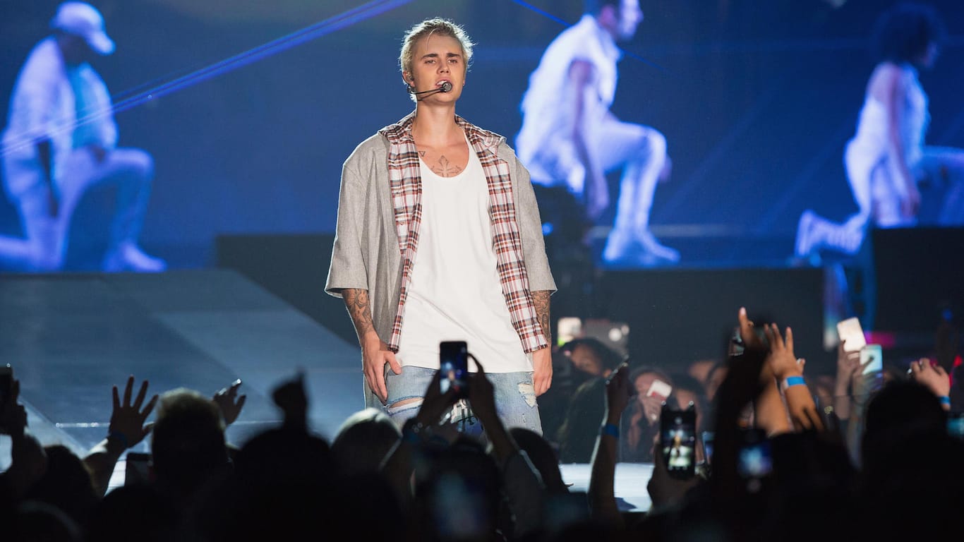 Justin Bieber: Hier ist der Sänger während seiner Welttournee 2016 zu sehen.