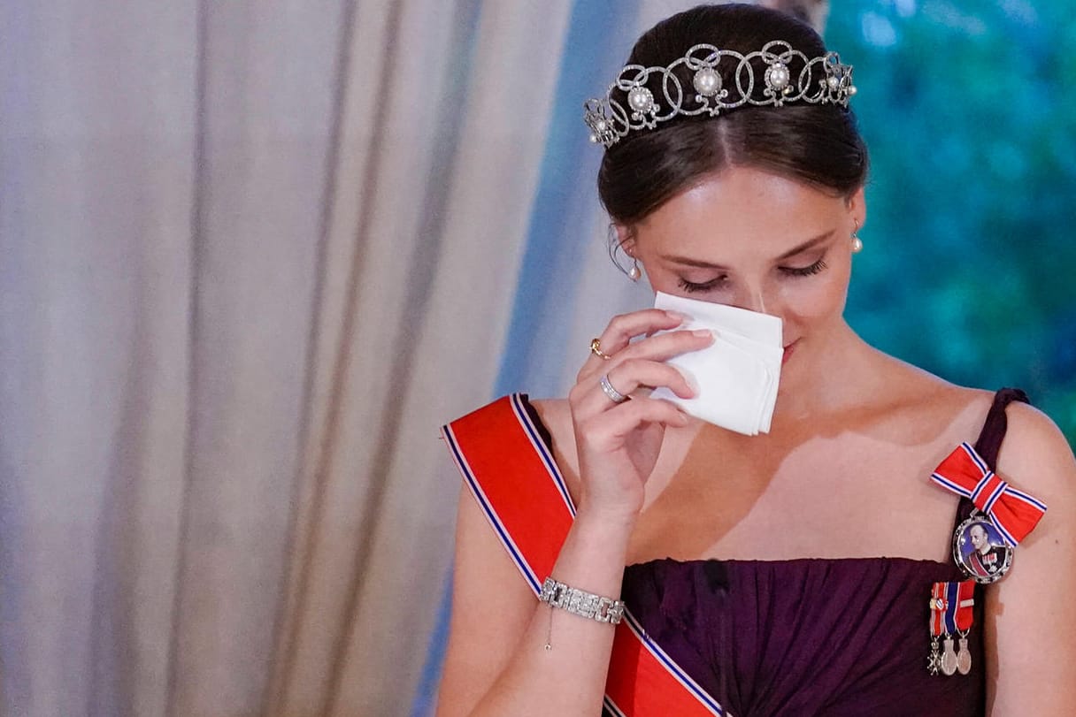 Prinzessin Ingrid Alexandra: Die Norwegerin hält eine emotionale Ansprache und kommt dabei selbst an ihre Grenzen.
