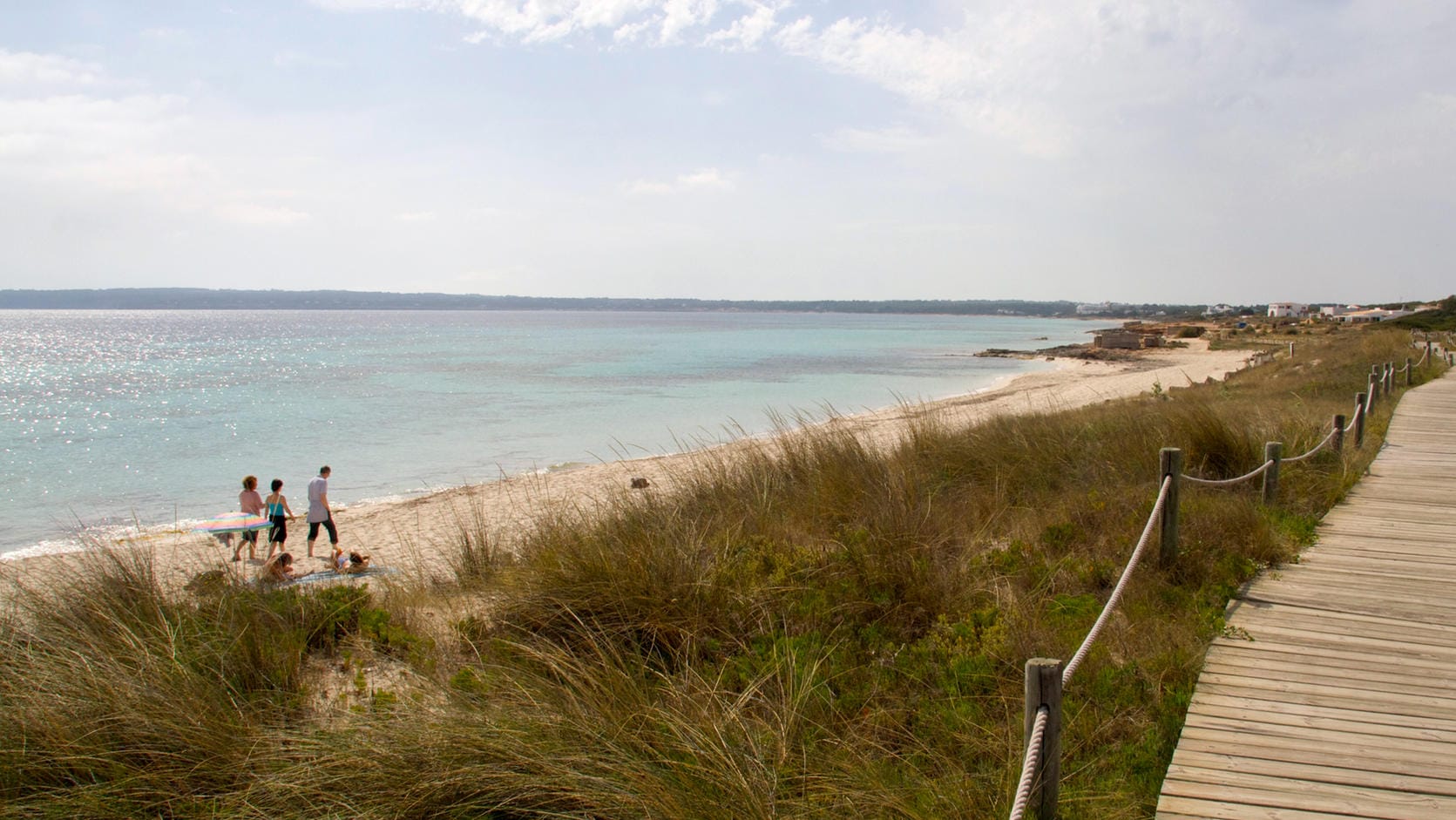 Strand von Migjorn (Archiv): Hier kam am Freitag ein 71-Jähriger ums Leben.