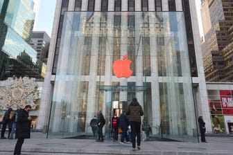 Apple Store in New York (Symbolbild): Nach mehreren gescheiterten Versuchen, haben Apple-Store-Mitarbeiter in den USA eine Gewerkschaft gegründet.