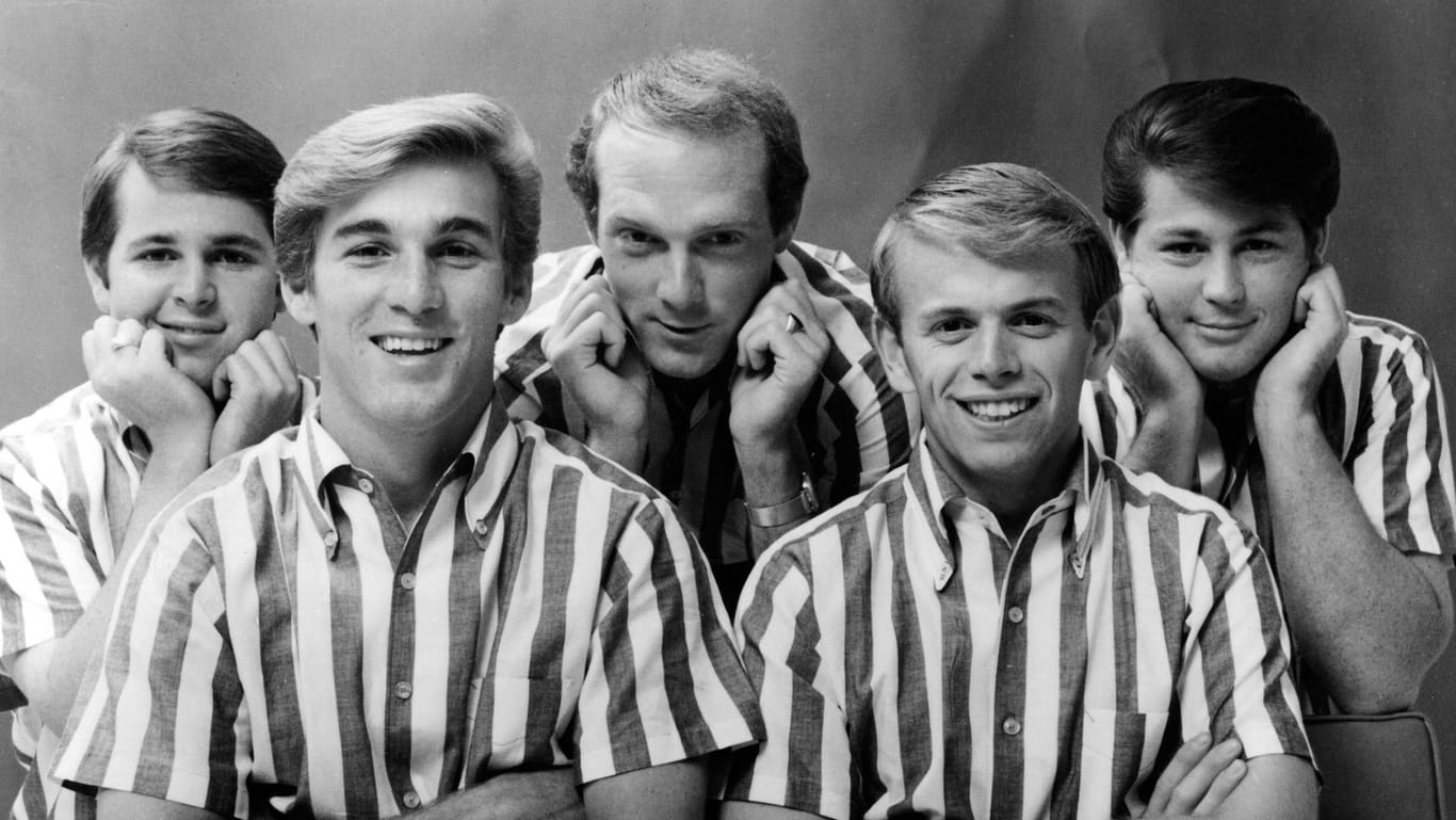 Die Beach Boys Carl Wilson, Dennis Wilson, Mike Love, Al Jardine und Brian Wilson 1961 in Hollywood.