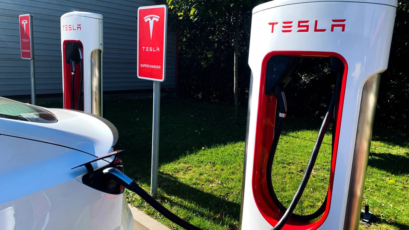 Supercharger: Mehr als 35.000 hat Tesla weltweit aufgestellt.