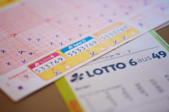 Unbekannter Glückspilz gewinnt über 23 Millionen Euro im Lotto.