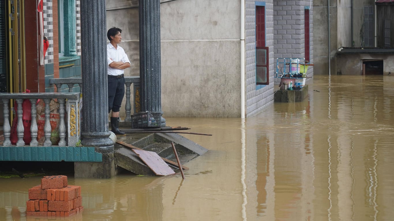 Überflutete Straßen in Leping: Die Stadt in Südostchina ist von schweren Regenfällen betroffen.