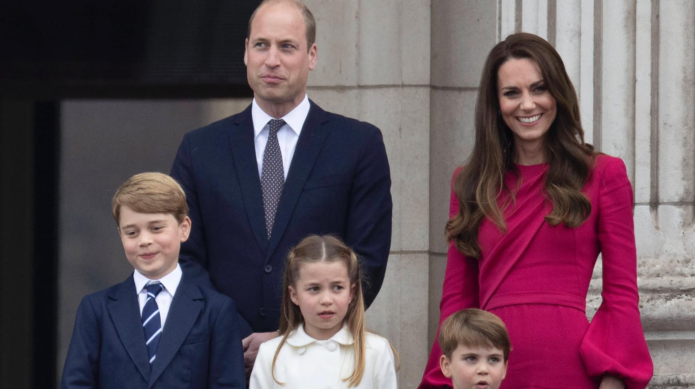 Prinz William und Herzogin Kate mit ihren Kindern George, Charlotte und Louis: Das britische Volk liebt die Familie.