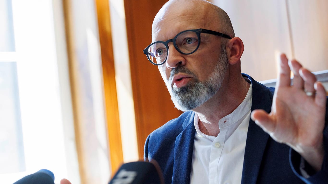 Timo Wollmershäuser: Der Ifo-Ökonom erwartet eine Rezession bei einem Gasembargo.