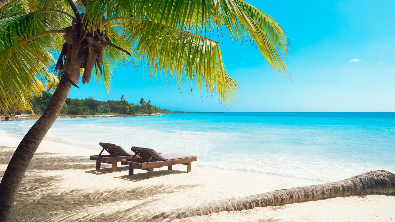 Puderweiße Strände, türkises Wasser: In der Dominikanischen Republik werden Urlaubsträume wahr.
