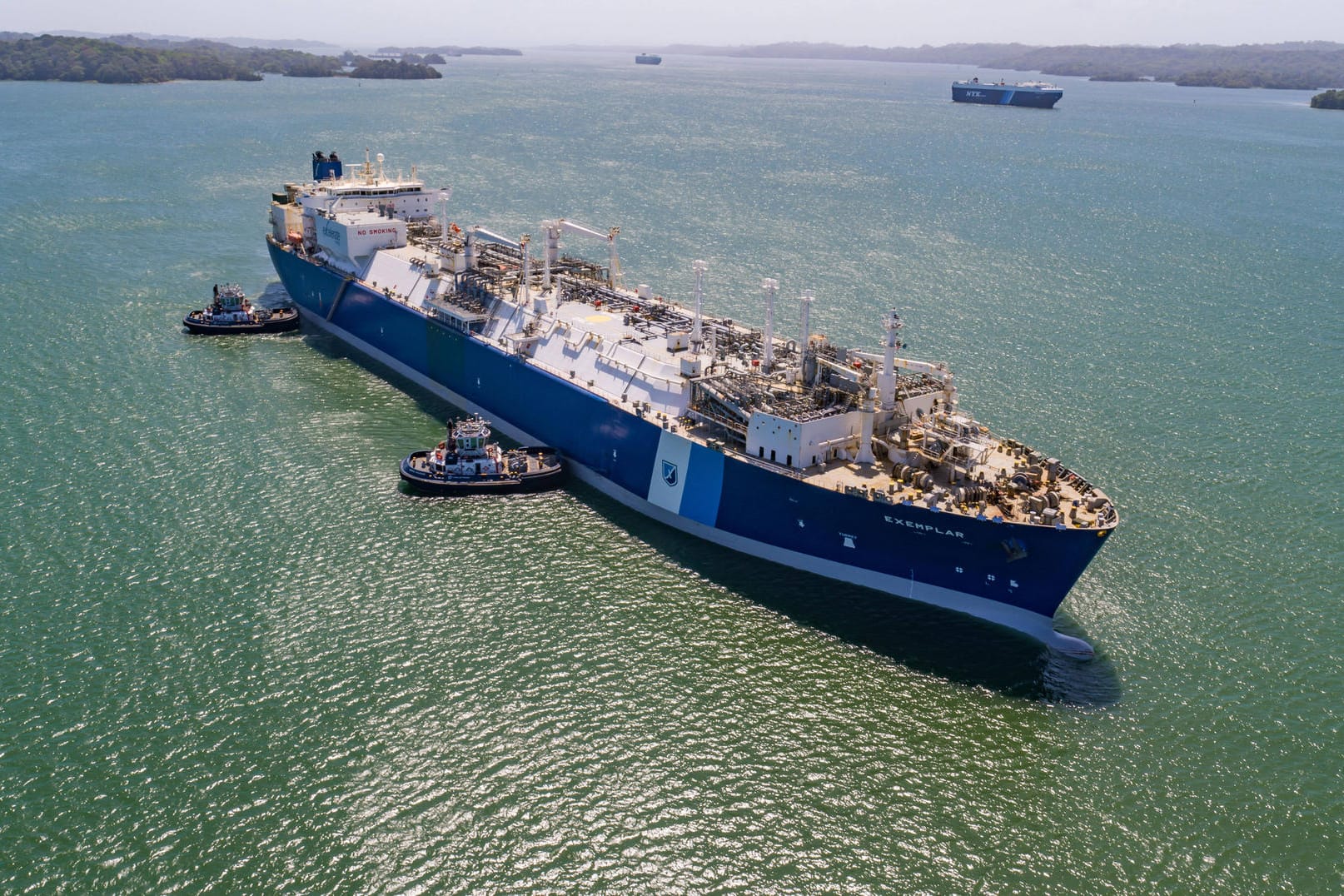 Ein schwimmender LNG-Terminal vor Helsinki (Symbolbild): Deutschland setzt auf Flüssiggas, um von russischen Energieträgern unabhängig zu werden. Ein schwimmender LNG-Terminal vor Helsinki (Symbolbild): Deutschland setzt auf Flüssiggas, um von russischen Energieträgern unabhängig zu werden.