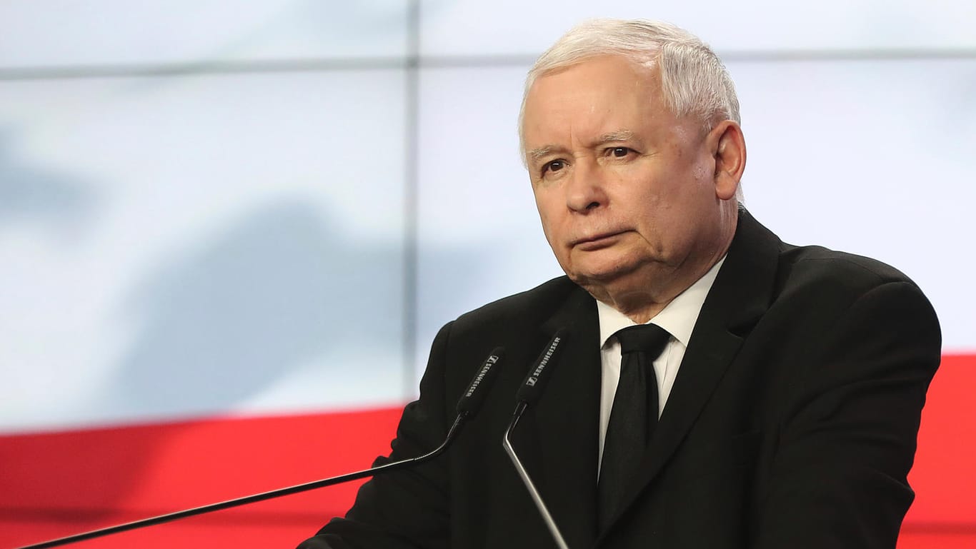 Jaroslaw Kaczynski (Archivbild): Die Opposition sieht den PiS-Chef weiterhin als Schlüsselperson des Landes.