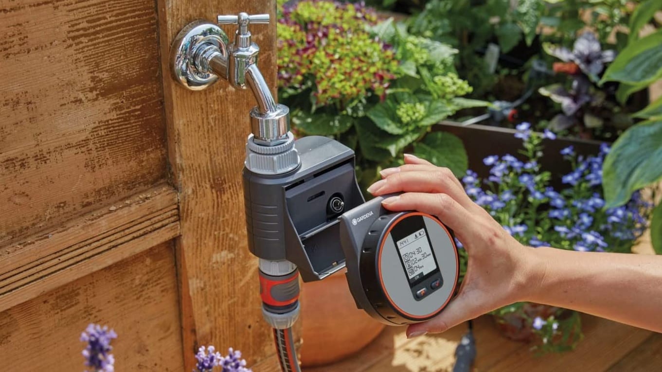 Die besten Bewässerungsautomaten zur präzisen Bewässerung von Beeten, Rasen und anderen Pflanzen im Garten.