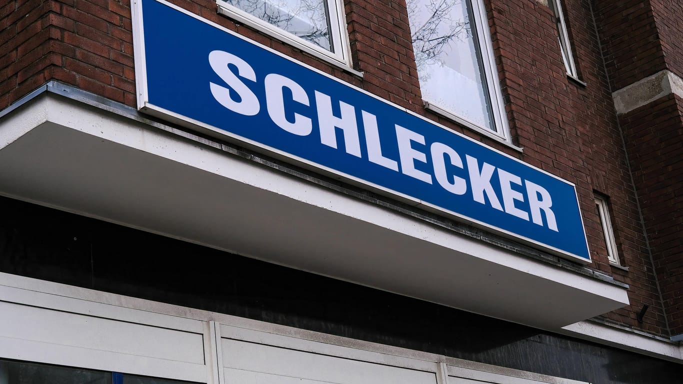 Eine frühere Schlecker-Filiale in Düsseldorf (Symbolbild): Insgesamt erhalten die ehemaligen Angestellten 21,3 Millionen Euro an Abschlagszahlungen.