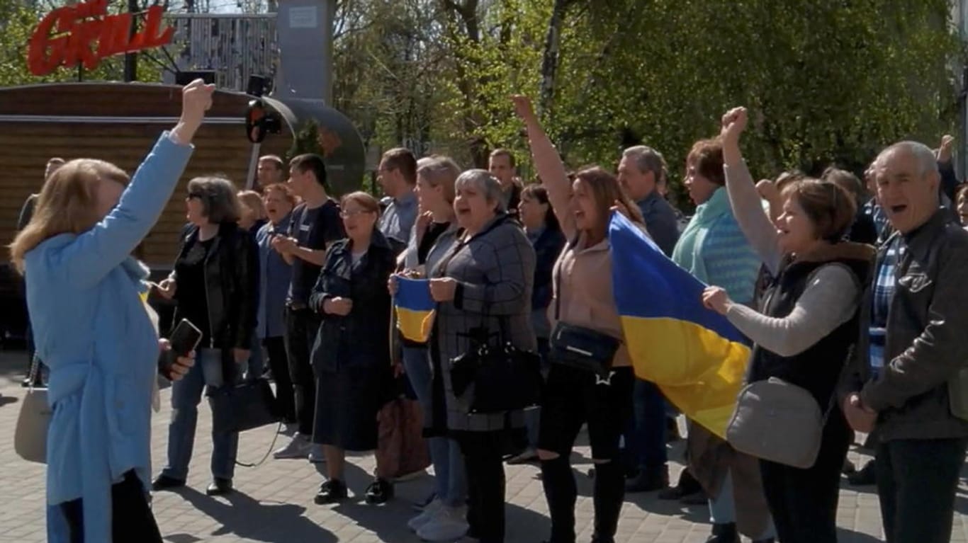 Protest Ende April in Cherson: "Es ist sehr schwierig für die Russen, das zu unterbinden."
