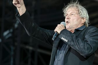 Bernhard Brink: Der Schlagerstar rastete auf der Bühne aus.
