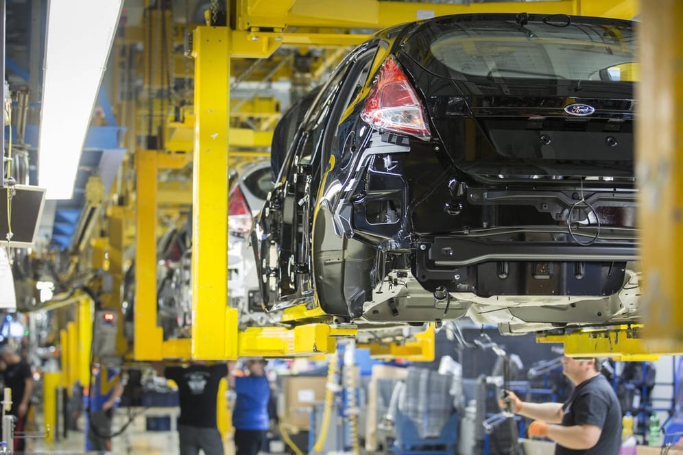 Fertigungsstrecke in einem Ford-Werk: In Saarlouis hat das Werk nicht den Zuschlag für die E-Mobilität erhalten.