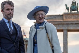 Prinz Frederik und Königin Margrethe II.: Die Familie des Kronprinzen und seiner Mutter äußert sich zu dem neuen Missbrauchsskandal.