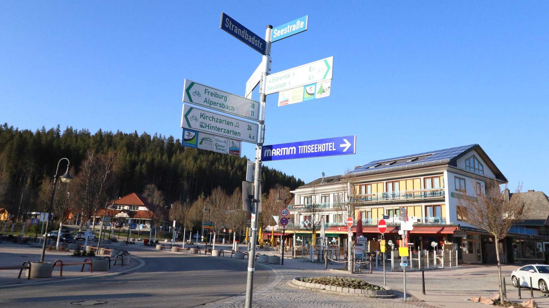 Titisee (Archivbild): Ein Kind starb im Krankenhaus.