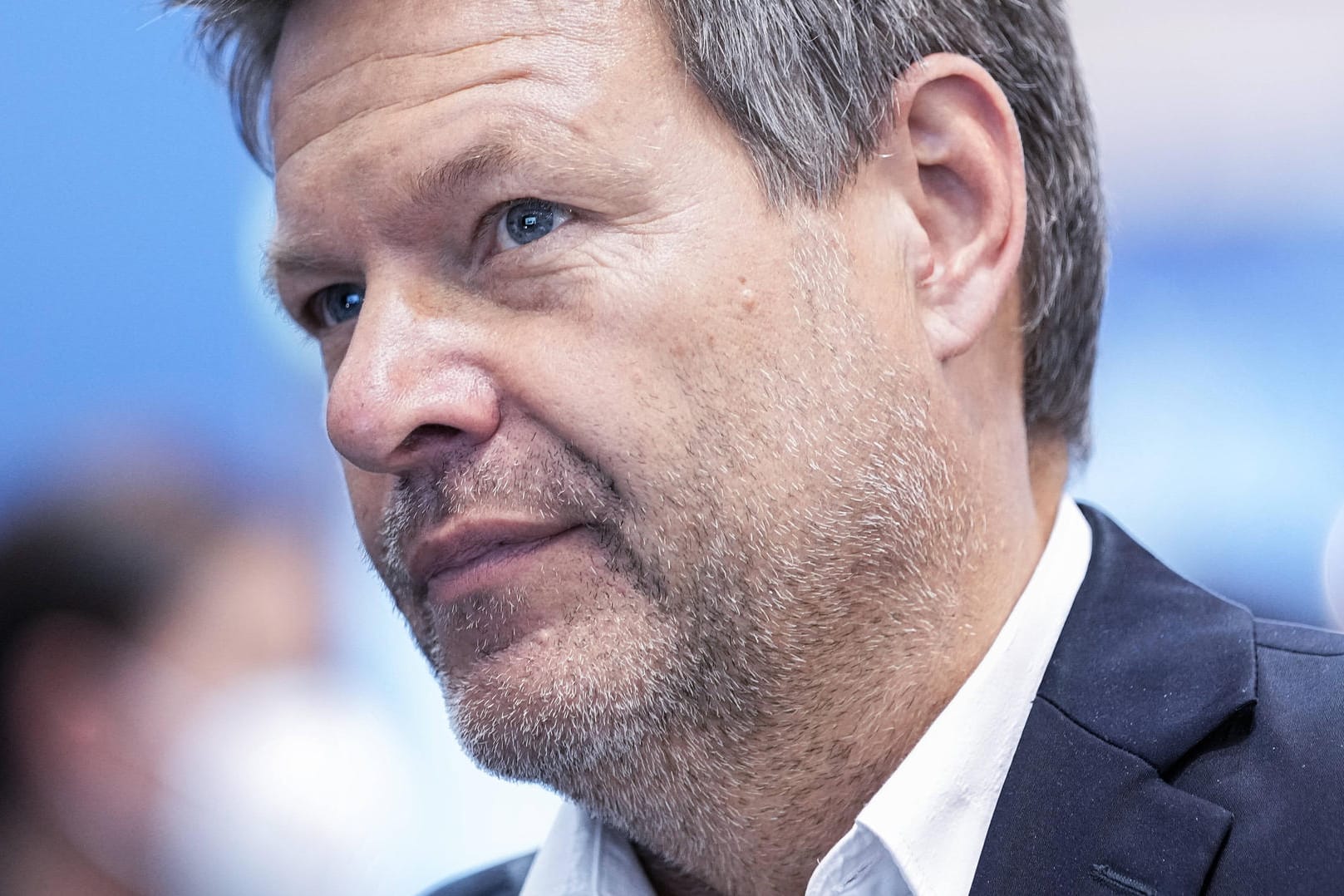 Robert Habeck: Der Wirtschaftsminister hat am Donnerstag die Gas-Alarmstufe ausgerufen. Robert Habeck: Der Wirtschaftsminister hat am Donnerstag die Gas-Alarmstufe ausgerufen.