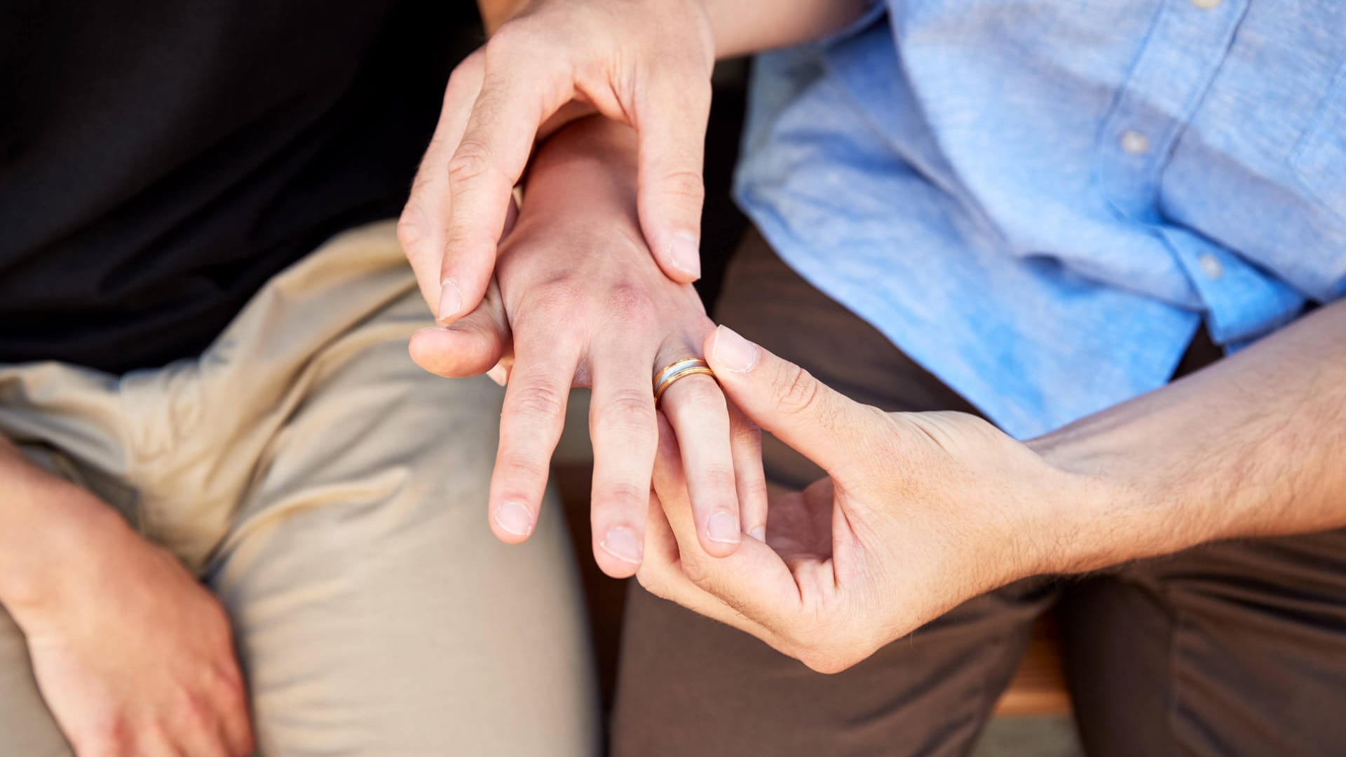 Ein Heiratsantrag (Symbolbild): Ein Mann hat eine Frau getötet, nachdem er bei ihr auf Ablehnung gestoßen war. Ein Heiratsantrag (Symbolbild): Ein Mann hat eine Frau getötet, nachdem er bei ihr auf Ablehnung gestoßen war.