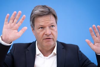 Robert Habeck: Der Wirtschaftsminister hat einen Notfallplan ausgerufen.