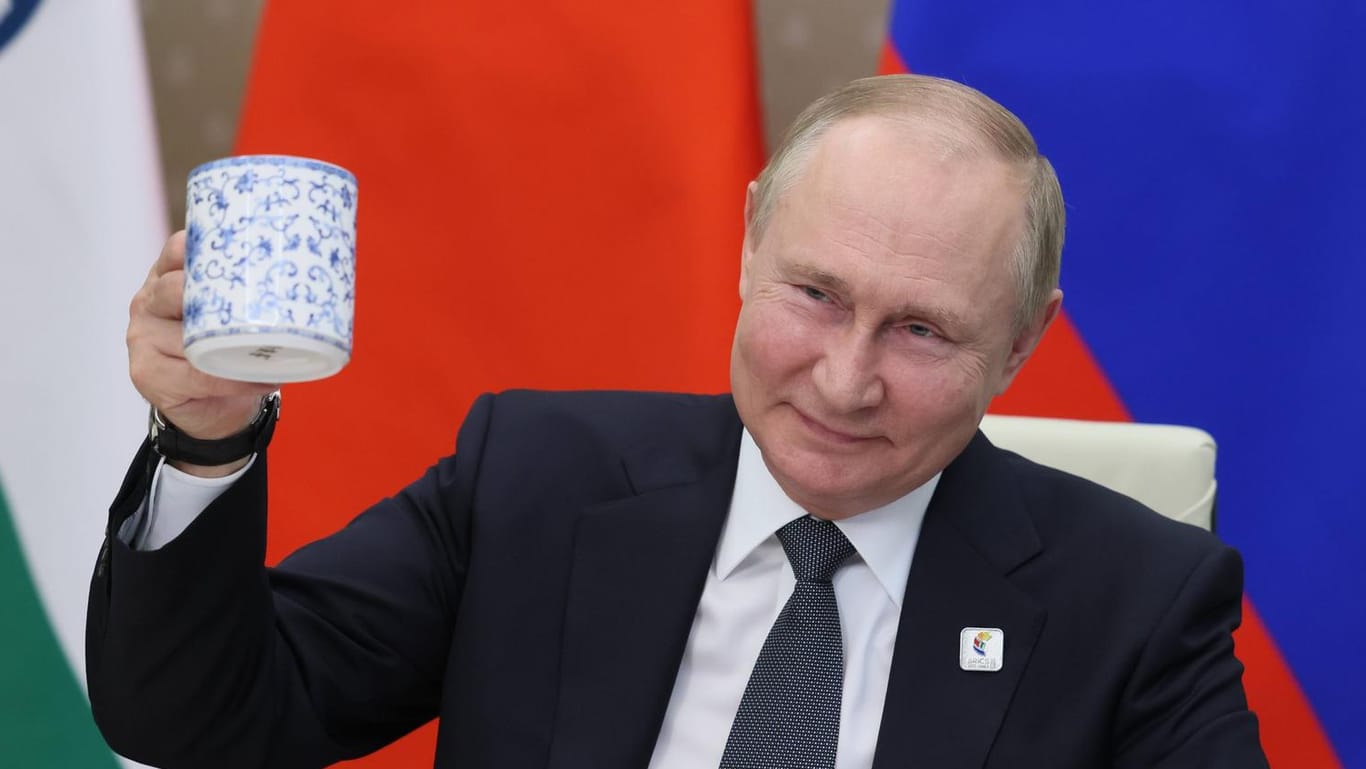 Wladimir Putin: Trotz der Sanktionen verdient der Kremlchef noch an Öl und Gas.