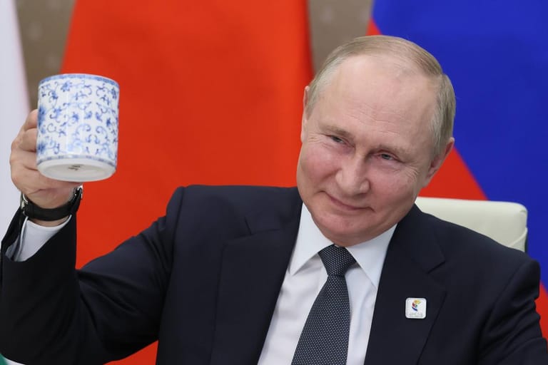 Wladimir Putin: Trotz der Sanktionen verdient der Kremlchef noch an Öl und Gas.