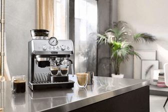 Heute erhalten Sie bei Media Markt eine Espressomaschine von De'Longhi zum Tiefstpreis.