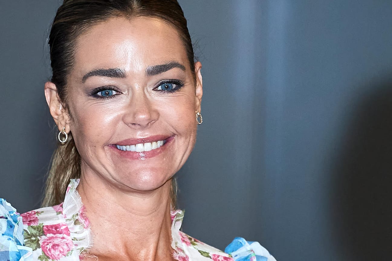 Denise Richards: Die Schauspielerin ist in den sozialen Netzwerken aktiv.