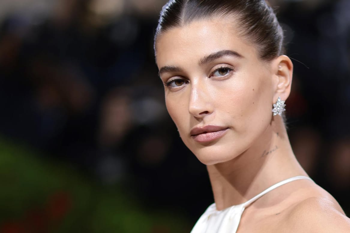 Hailey Bieber: Das Model ist mit seinem ersten Kind schwanger.