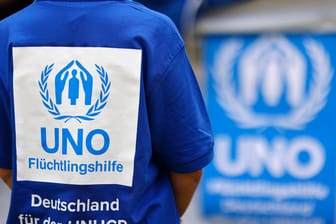 Das Logo der UNO-Flüchtlingshilfe: Laut der EU-Asylagentur ist die Zahl der Asylbewerber deutlich gestiegen.